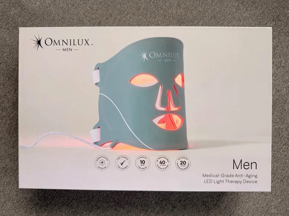 Omnilux Men red light face mask in Canada with ergonomic dual straps